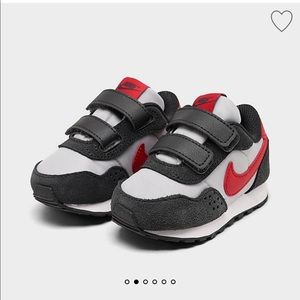 BOYS' TODDLER NIKE MD VALIANT SNEAKERS